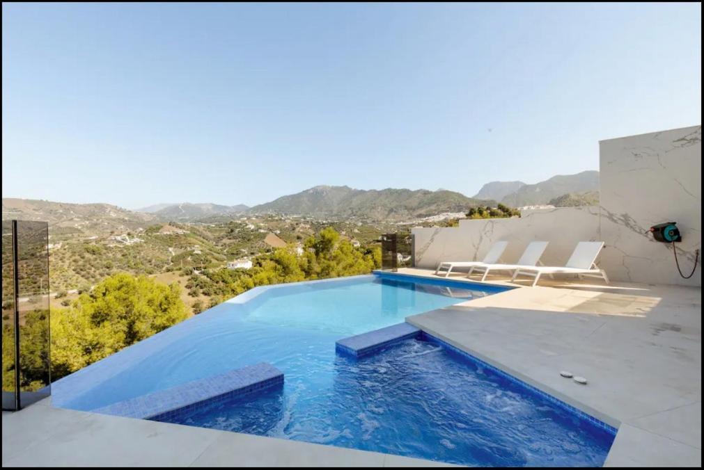 Luxury Villa In Frigiliana - Villa Maui Málaga Kültér fotó